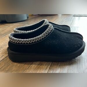 UGG Tasman Slipper